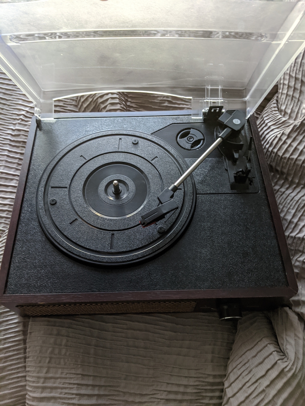 Vintage Style Record Player Turntable with Frosted Dust Cover - Picture 2 of 5